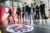 Dem Papier Flügel verleihen (c) Red Bull Paper Wings