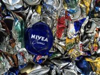 Wegwerfgesellschaft (c) MAIC